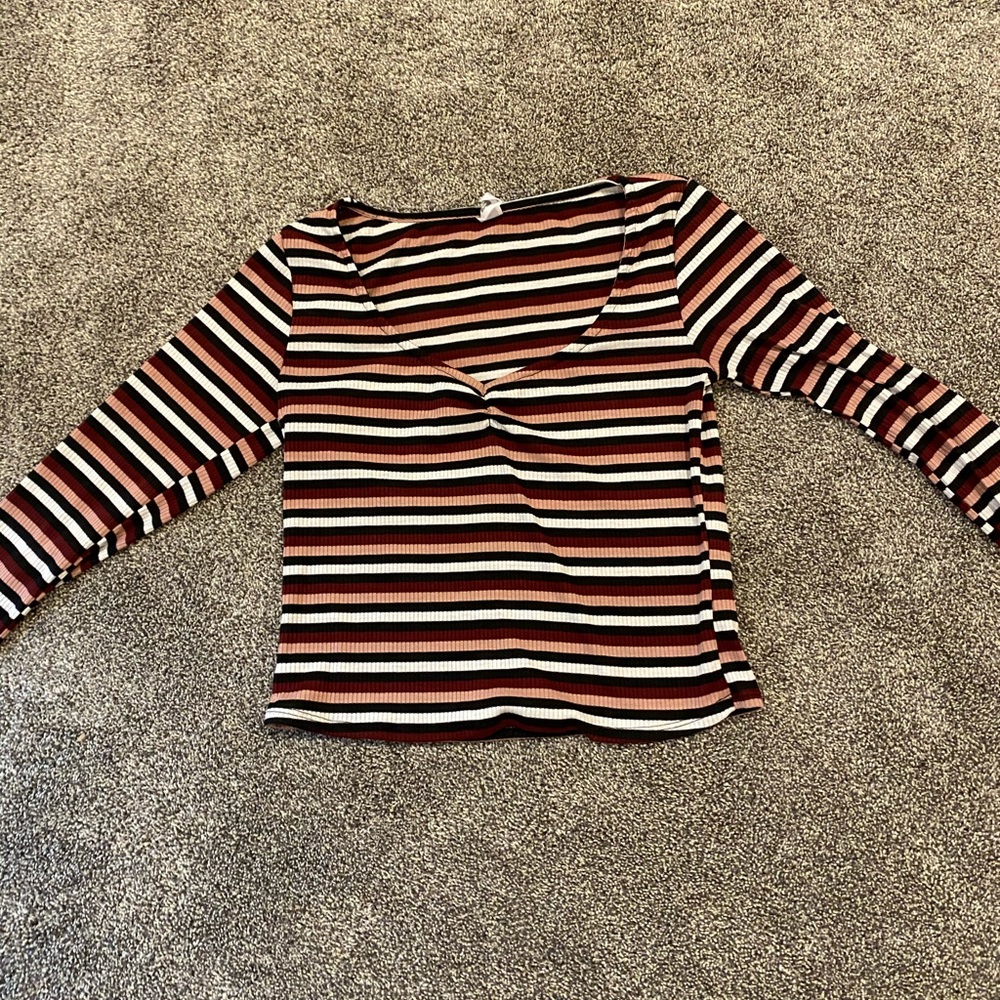cropped long sleeve shirt